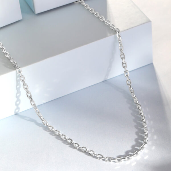 Link Silver Chain | Modern Minimalist Necklace | Amena Jewellery Bahrain